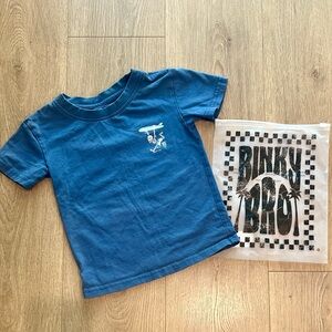 Binky Beo' Short Sleeve Graphic Tee in Blue
